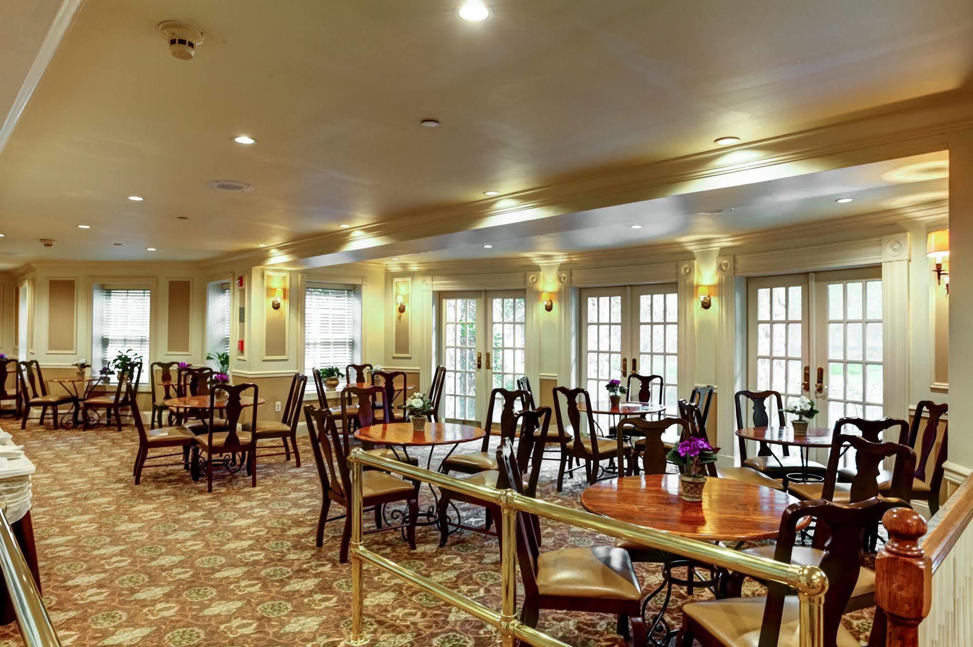 The Olde Mill Inn Basking Ridge Exterior foto